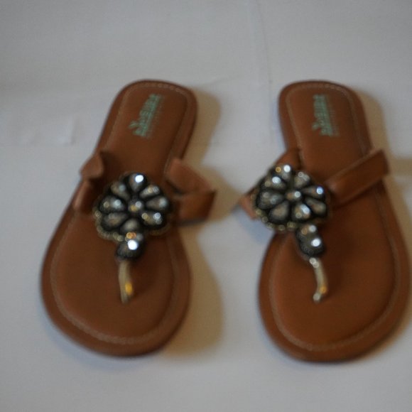 NWT Guadalupe Brown Leather Bead/Stone Thong Sandals Sz 37/US 7* - Picture 2 of 5